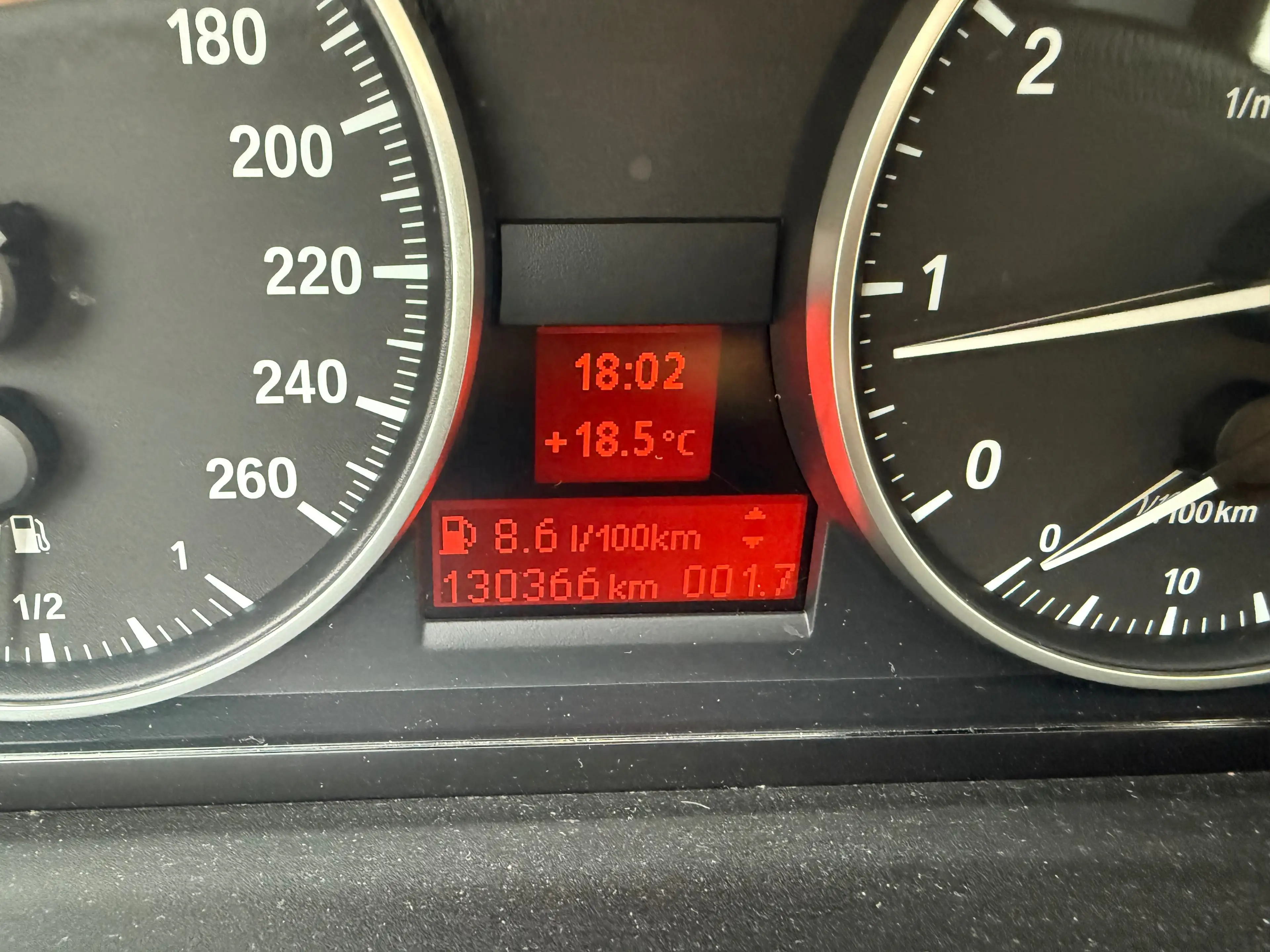 BMW 318 318 i. TÜV NEU — photo 3