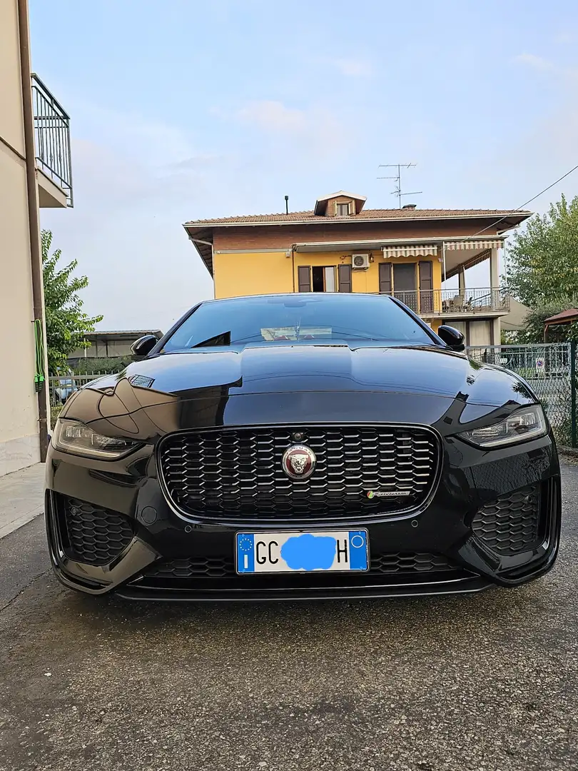 Jaguar XE D200 Aut. R-Dynamic Black - 1