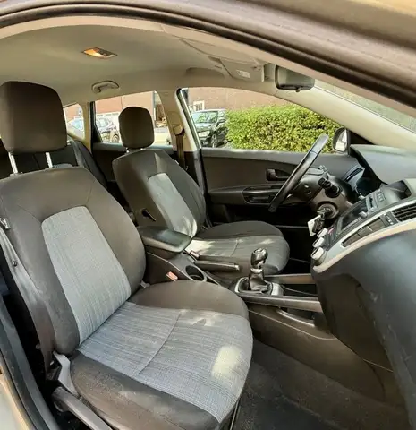 Kia Ceed view 10