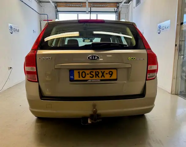Kia Ceed view 7