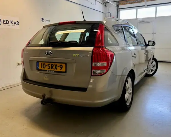 Kia Ceed view 6