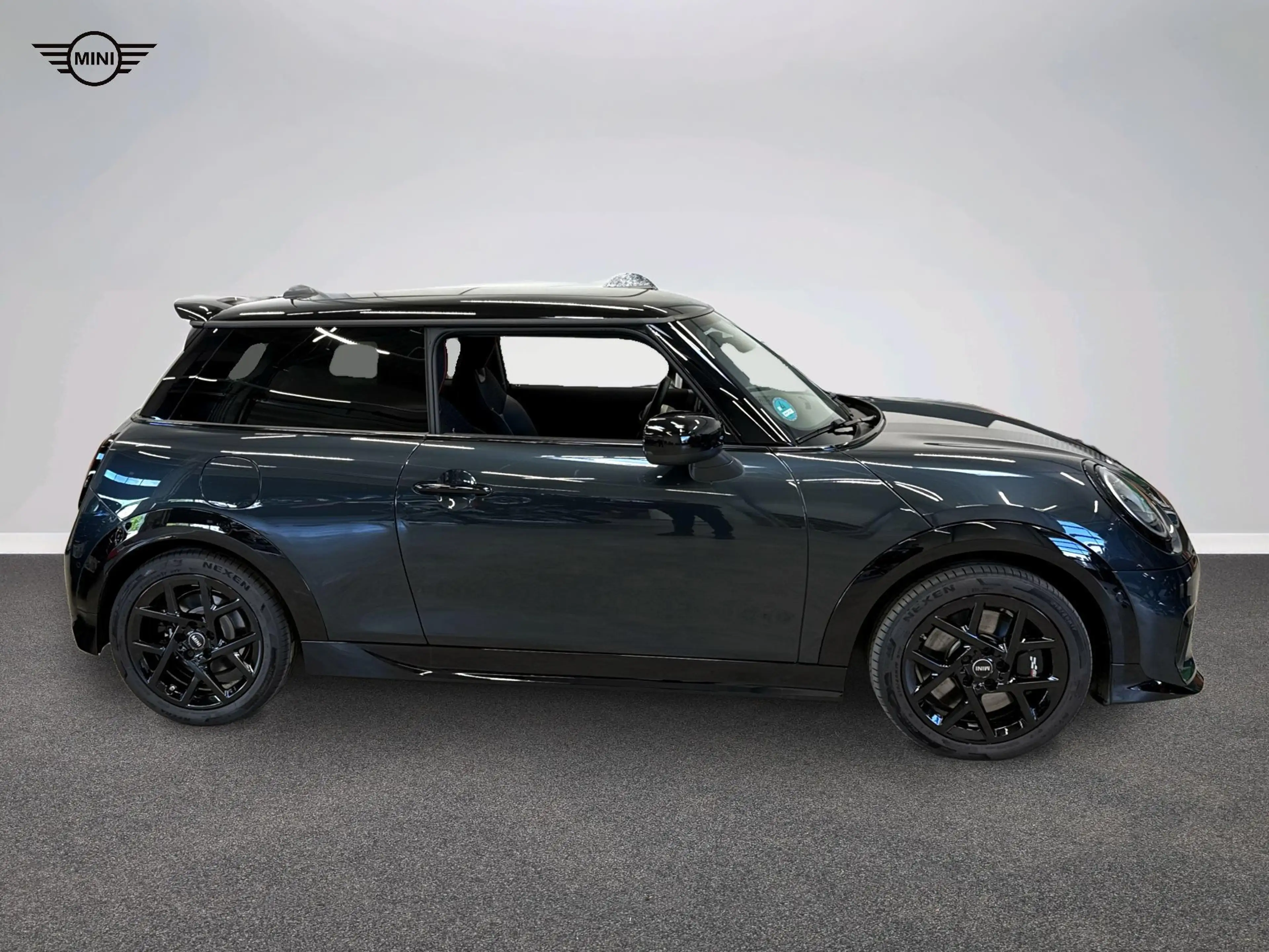 MINI Cooper S John Cooper Works Trim — photo 2
