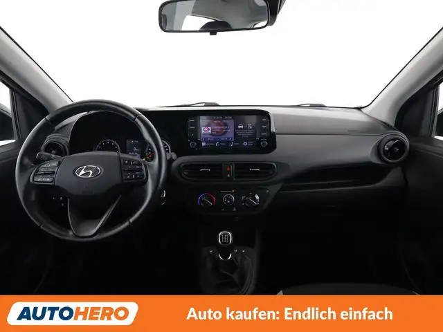 Hyundai i10 view 12