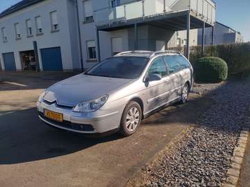 Kombi HDi 135 Automatik Exclusive -Tüv Neu!-