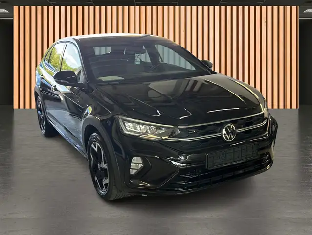 Volkswagen Taigo view 3