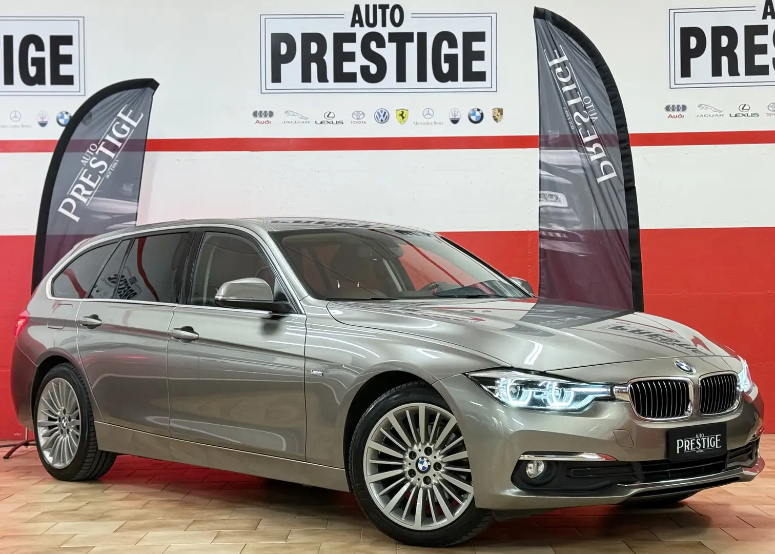 BMW 320 320d Touring xdrive Luxury auto Bronzo - 1