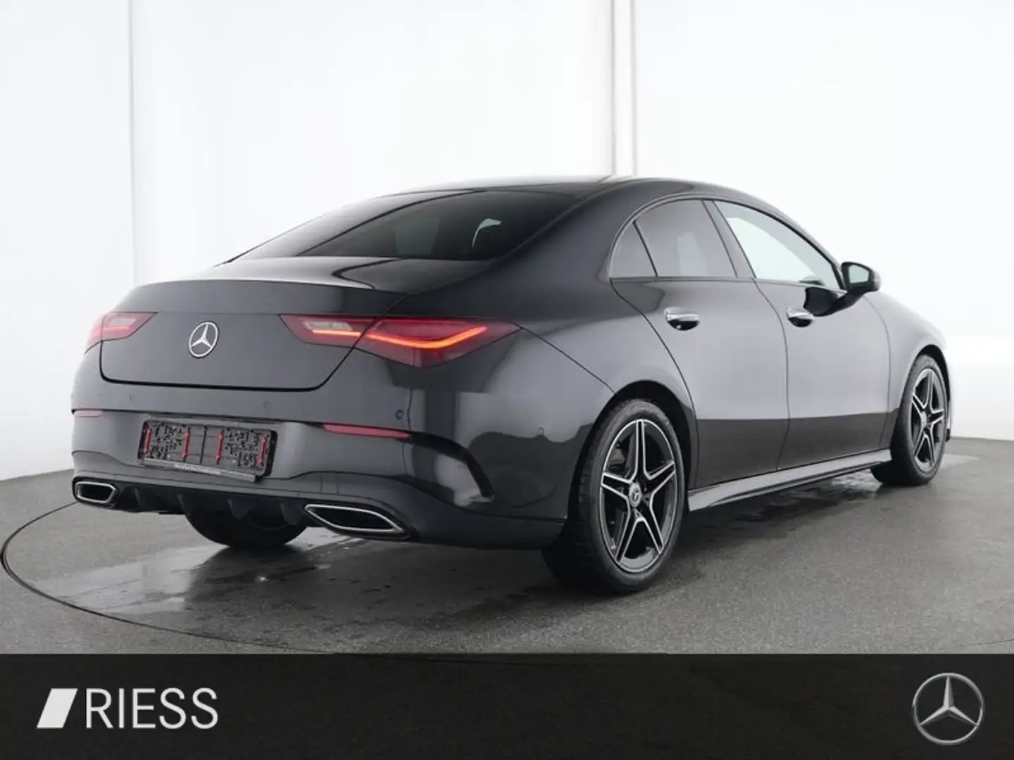 Mercedes-Benz CLA 220 4MATIC Coupé AUT DynLicht Fernlichtass. Schwarz - 2