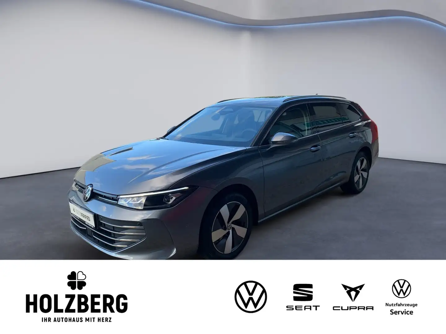 Volkswagen Passat 1.5 eTSI Business DSG AHK+NAVI+ErgoActive Grau - 1