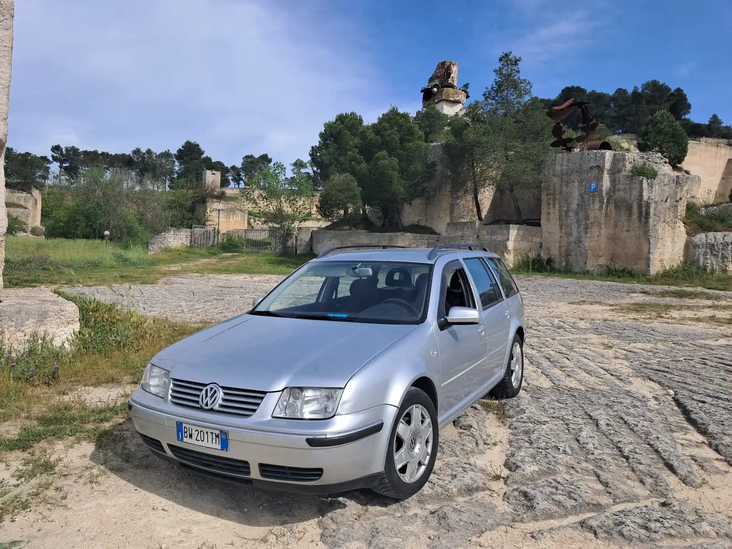 Volkswagen Bora Bora Variant Variant 1.6 Trendline 105cv Argento - 1