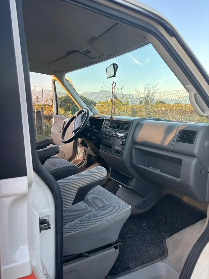 Volkswagen T4 Multivan Multivan 2.4D 2920mm Naranja - 1