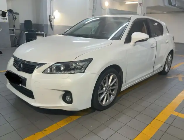 Lexus CT 200h CT 2010 1.8 Executive / dynamic cvt 136 cv