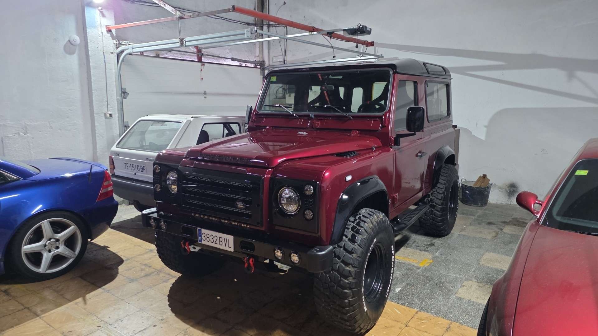 Land Rover Defender 90 2.5Td5 SW SE - foto 1