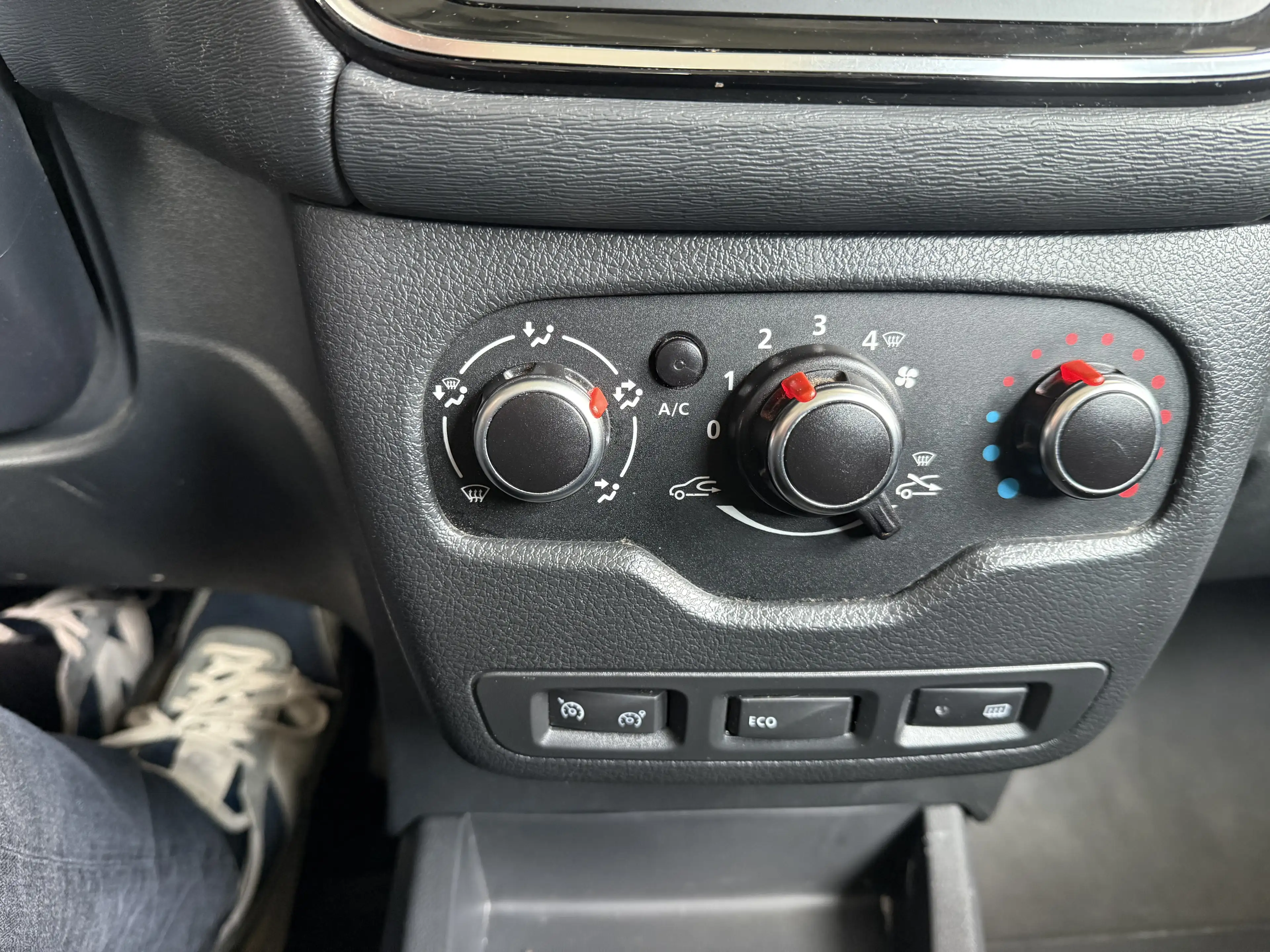 Dacia Lodgy — photo 10