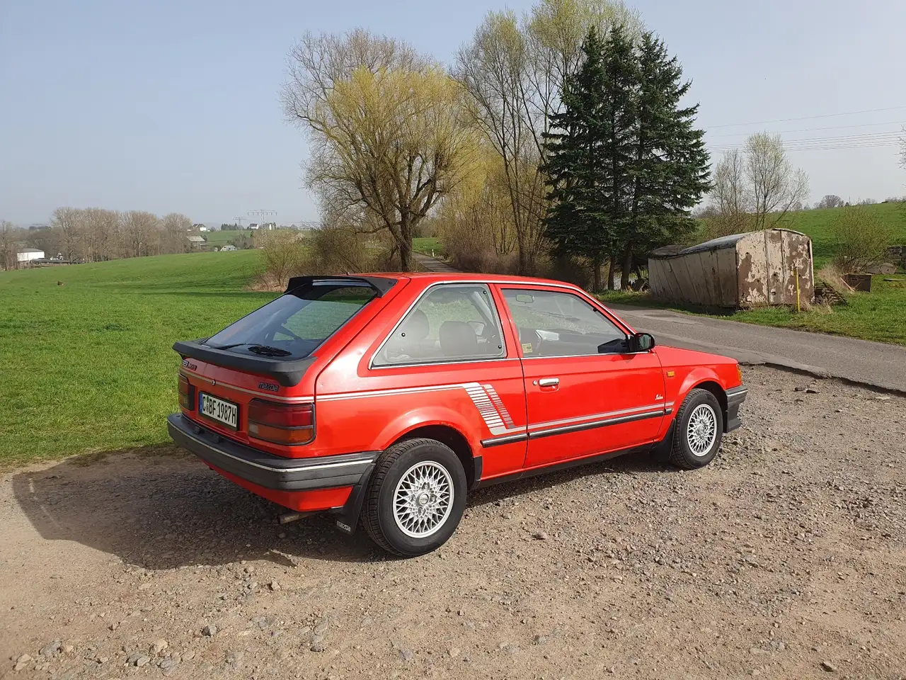 Mazda 323 1.3 LX, foto 5