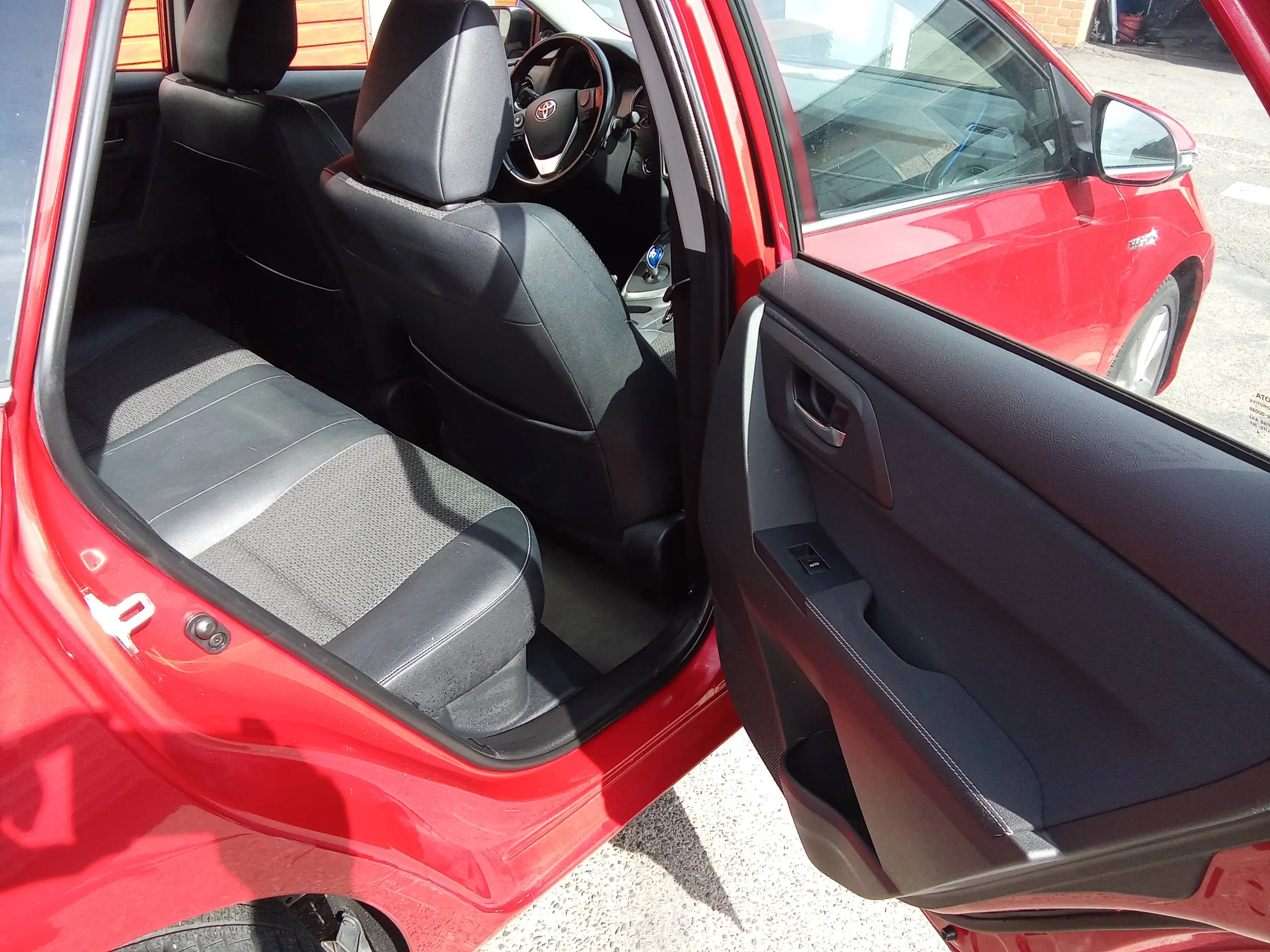 Toyota Auris Auris Hybrid 1.8 VVT-i Hybrid Automatik Executive — photo 10