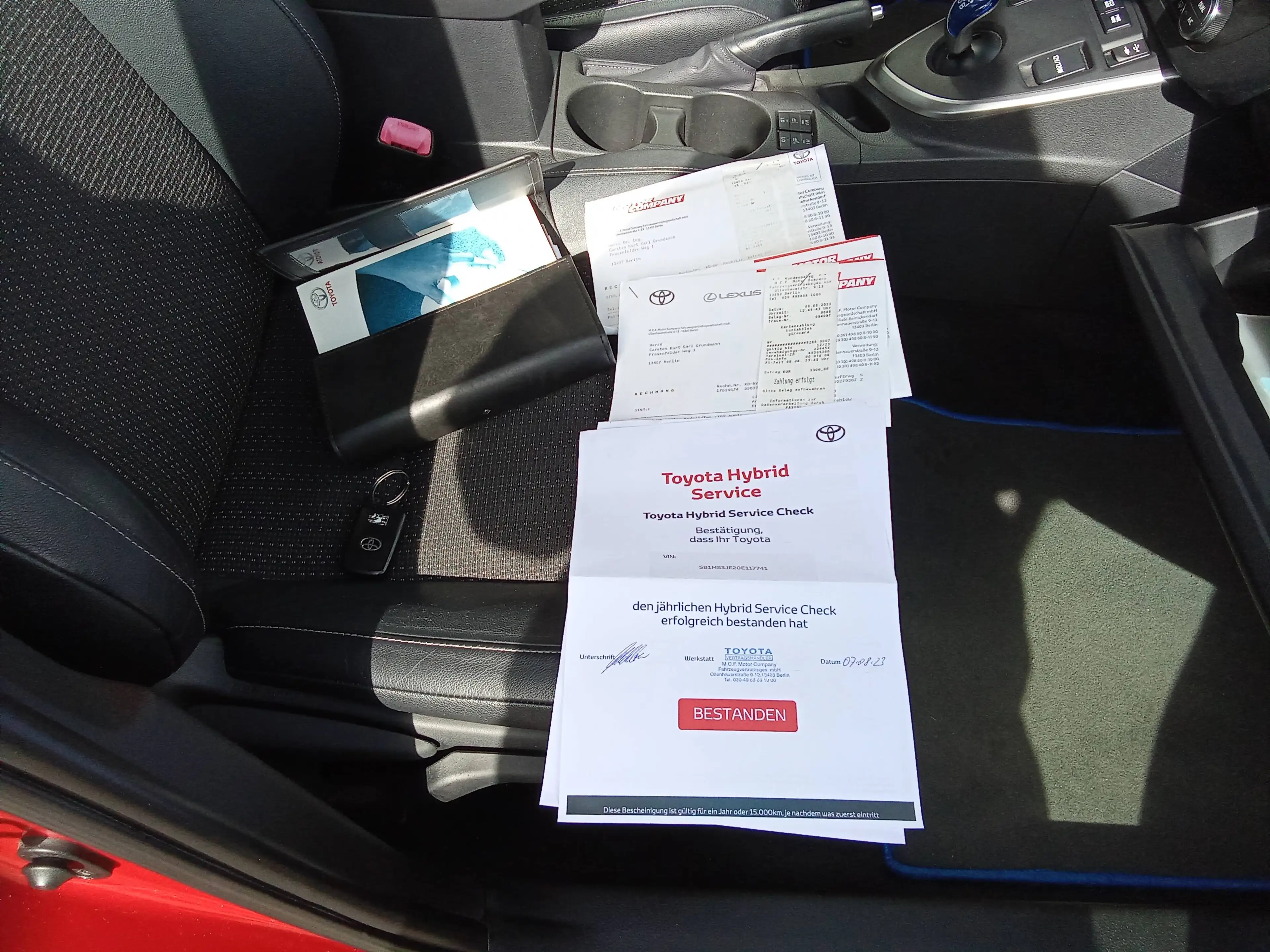 Toyota Auris Auris Hybrid 1.8 VVT-i Hybrid Automatik Executive — photo 11