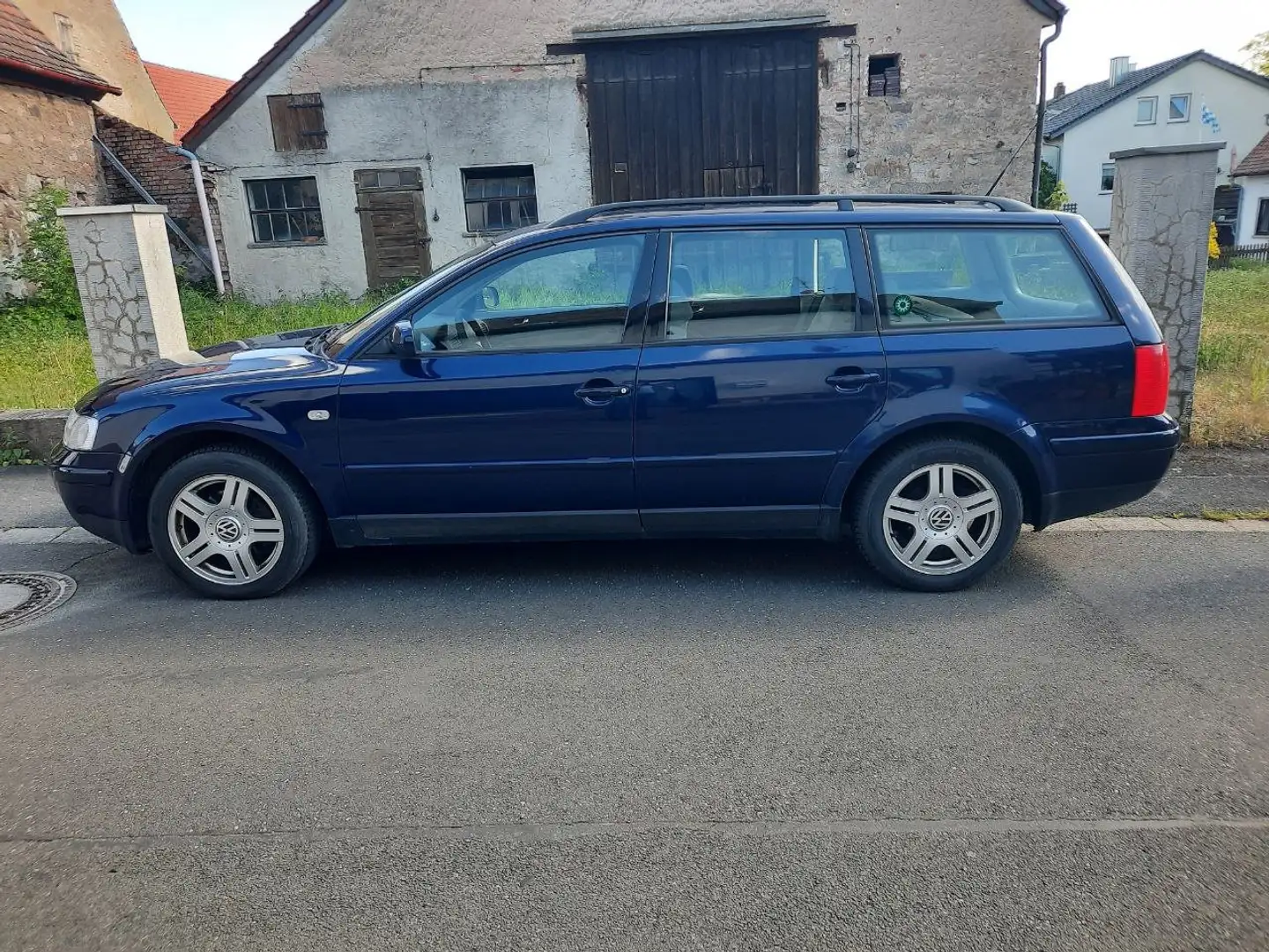 Volkswagen Passat Variant Passat 2.5 TDI V6 Comfortline Синий - 1