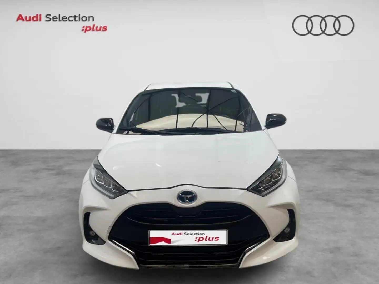 Toyota Yaris 120H 1.5 Style Plus Blanco - 2