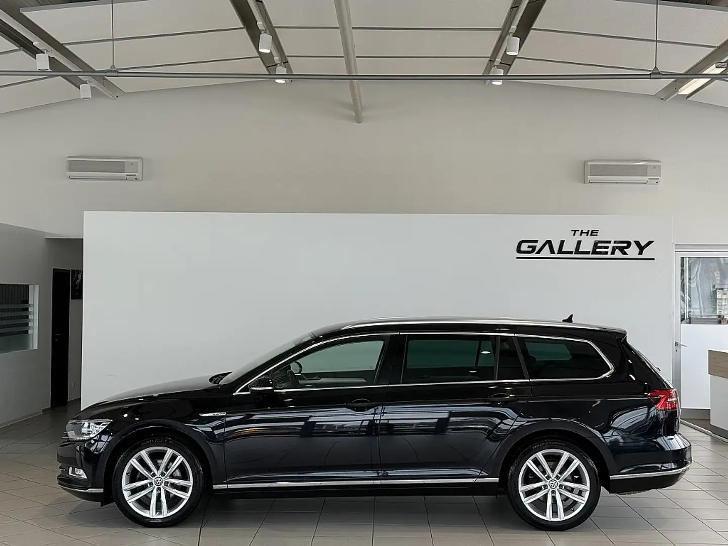 Volkswagen Passat Variant SCR Highline 2,0 TDI 4Motion*AHK*LED*Keyless Negro - 1