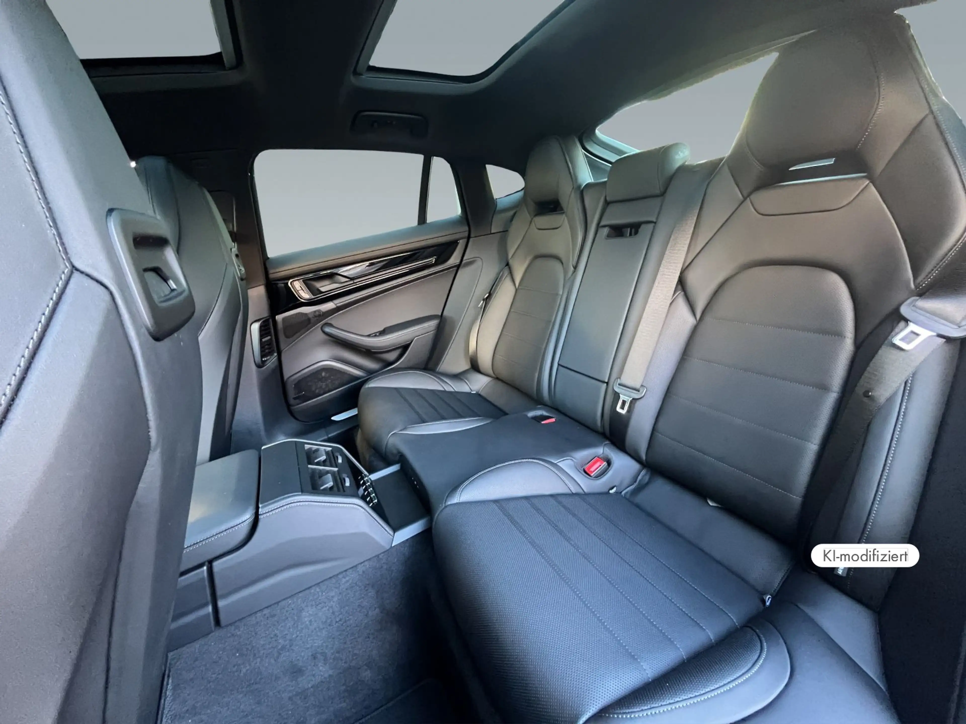 Porsche Panamera 4 E-Hybrid 21“,Headup,Pano,Sitzbel. — photo 11