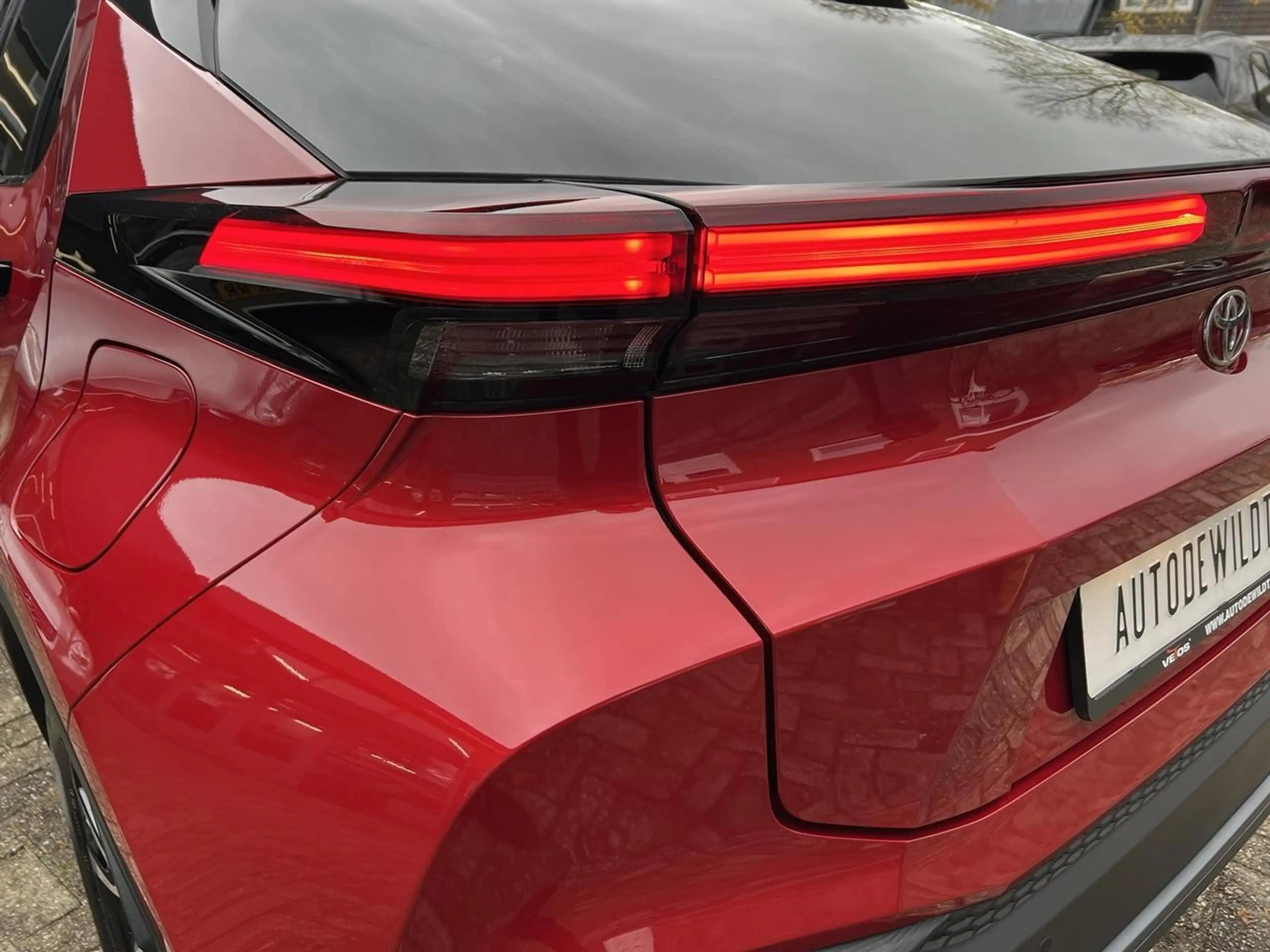 Toyota C-HR 1.8 Hybrid 140 Style Bi-tone + FABRIEKSGARANTIE — photo 6