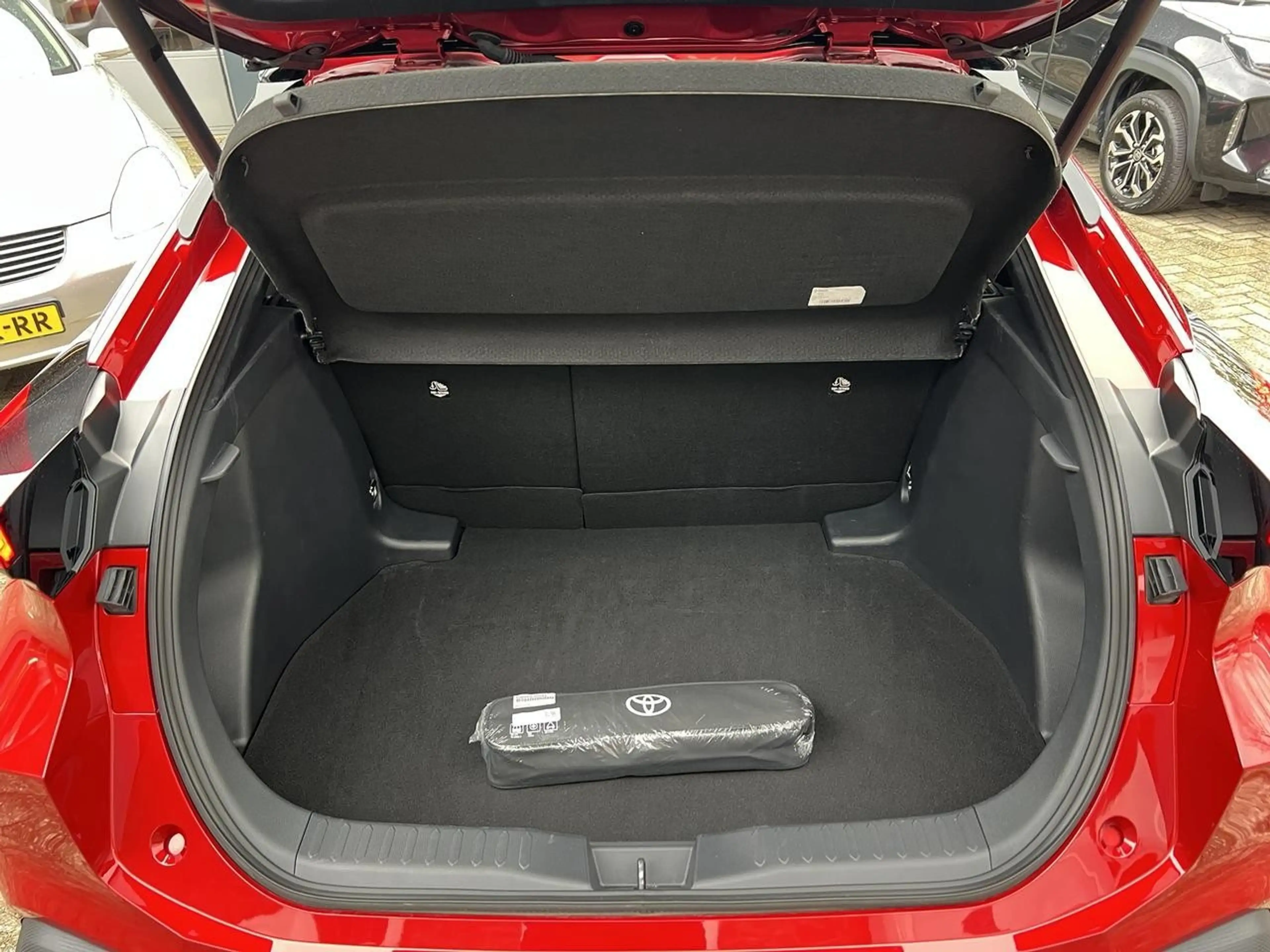 Toyota C-HR 1.8 Hybrid 140 Style Bi-tone + FABRIEKSGARANTIE — photo 10