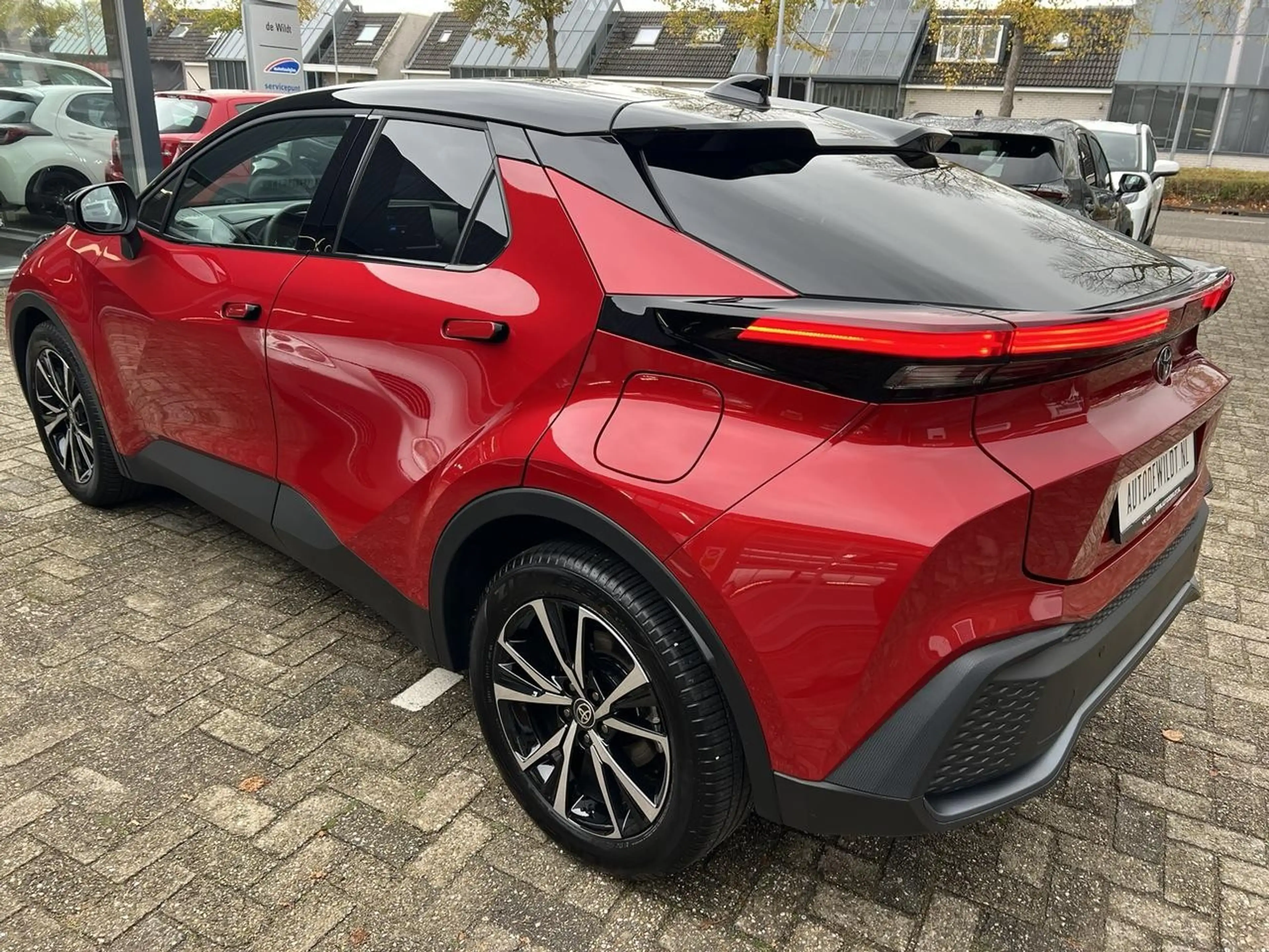 Toyota C-HR 1.8 Hybrid 140 Style Bi-tone + FABRIEKSGARANTIE — photo 5