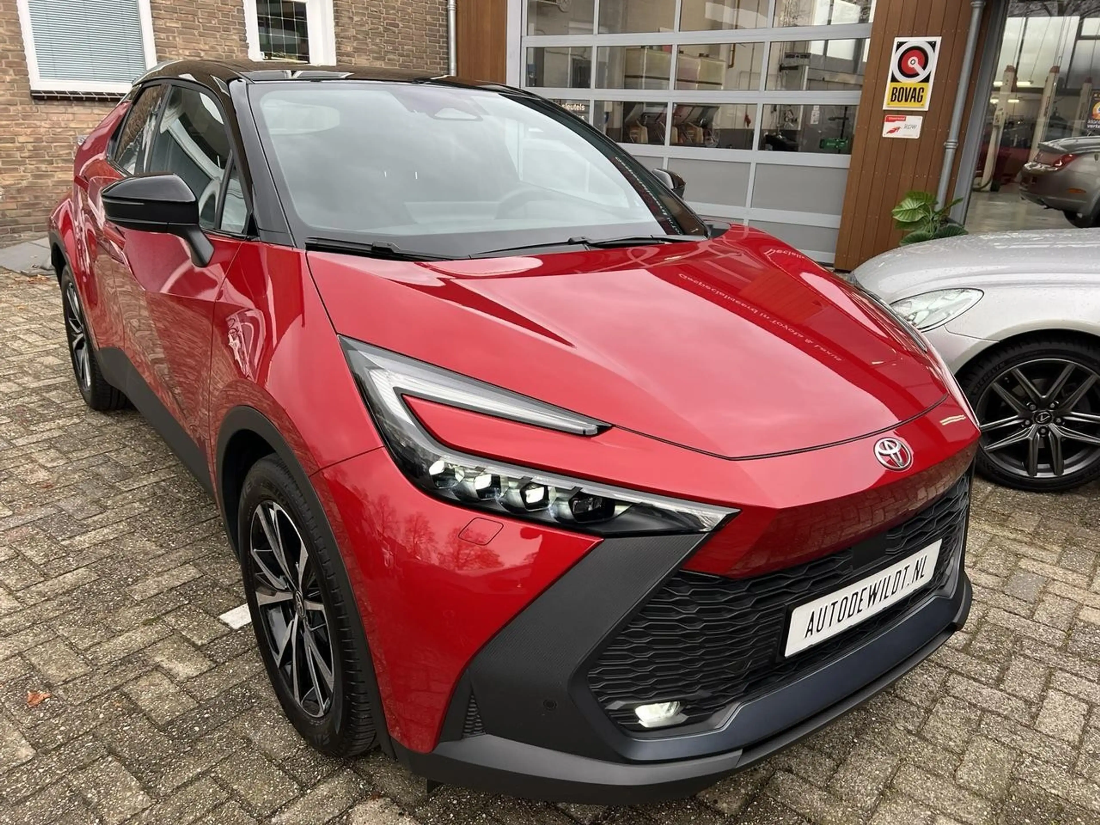 Toyota C-HR 1.8 Hybrid 140 Style Bi-tone + FABRIEKSGARANTIE — photo 3