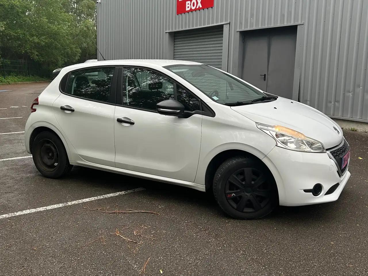 Peugeot 208 208 — photo 2