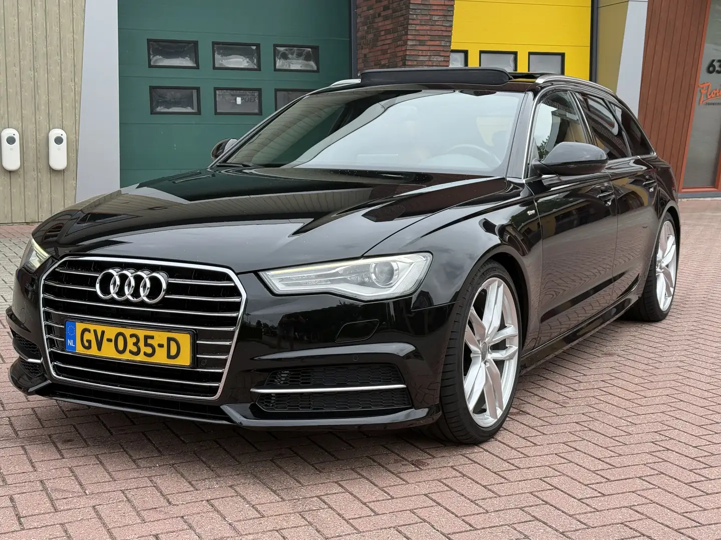 Audi A6 1.8 TFSI S Edition, Bose, Panorama, uniek leder. Zwart - 1
