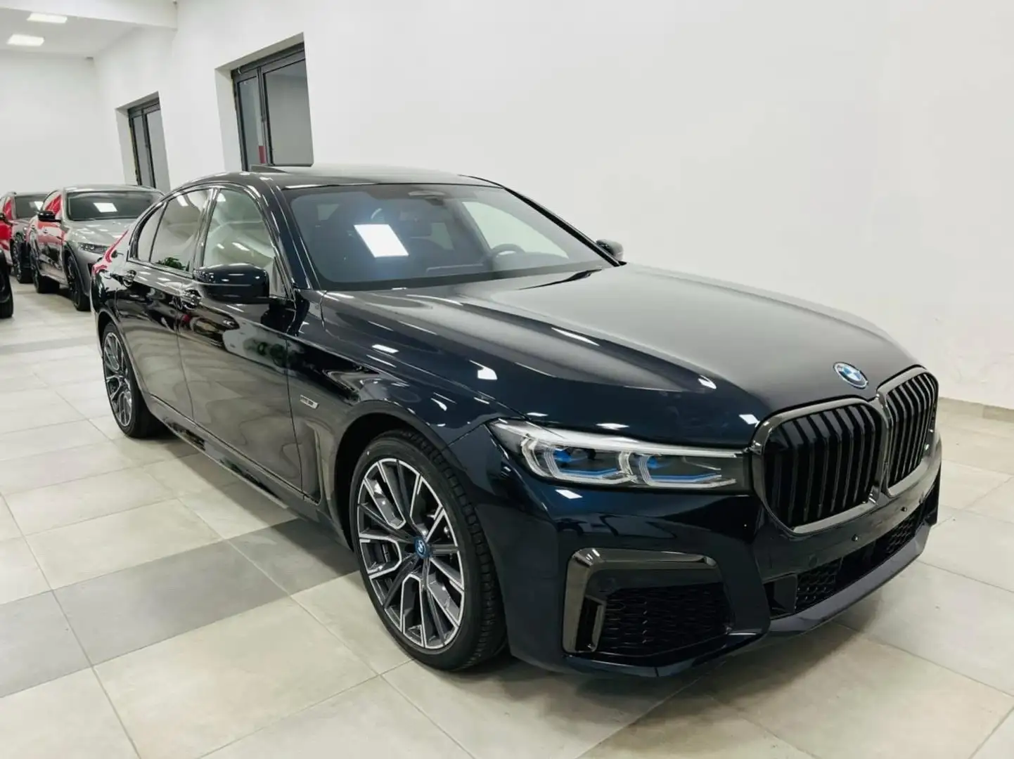 BMW 745 e Anticipo €14.900 noleggio no scoring Blue - 1