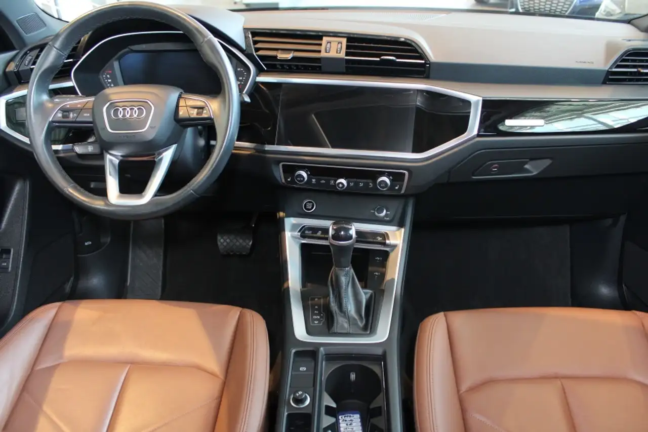 Audi Q3 снимка Audi Q3