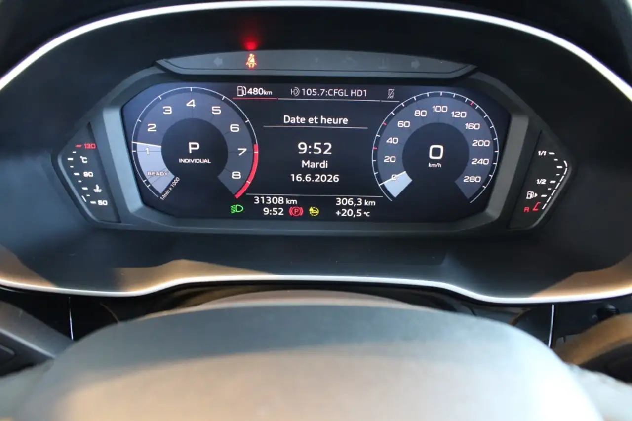 Audi Q3 снимка Audi Q3