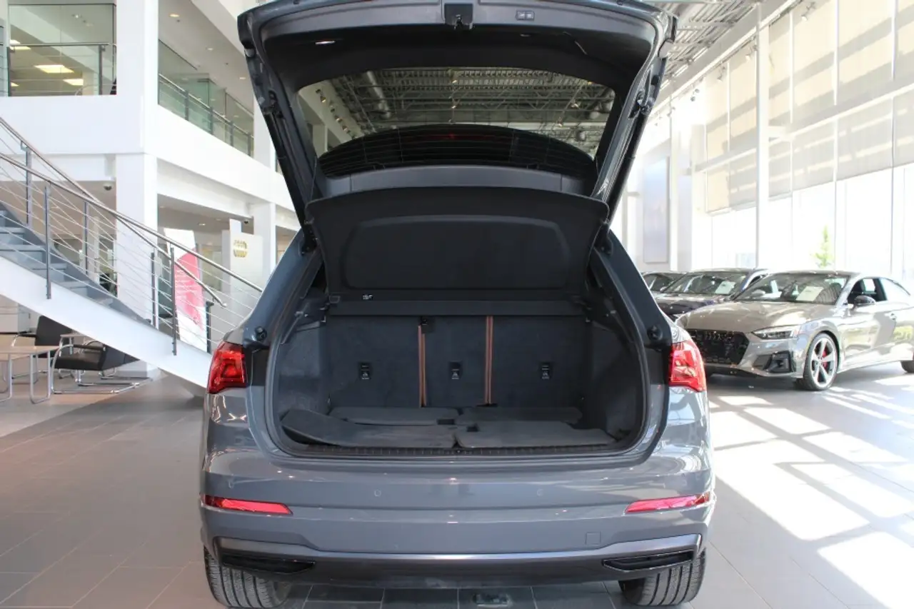Audi Q3 снимка Audi Q3