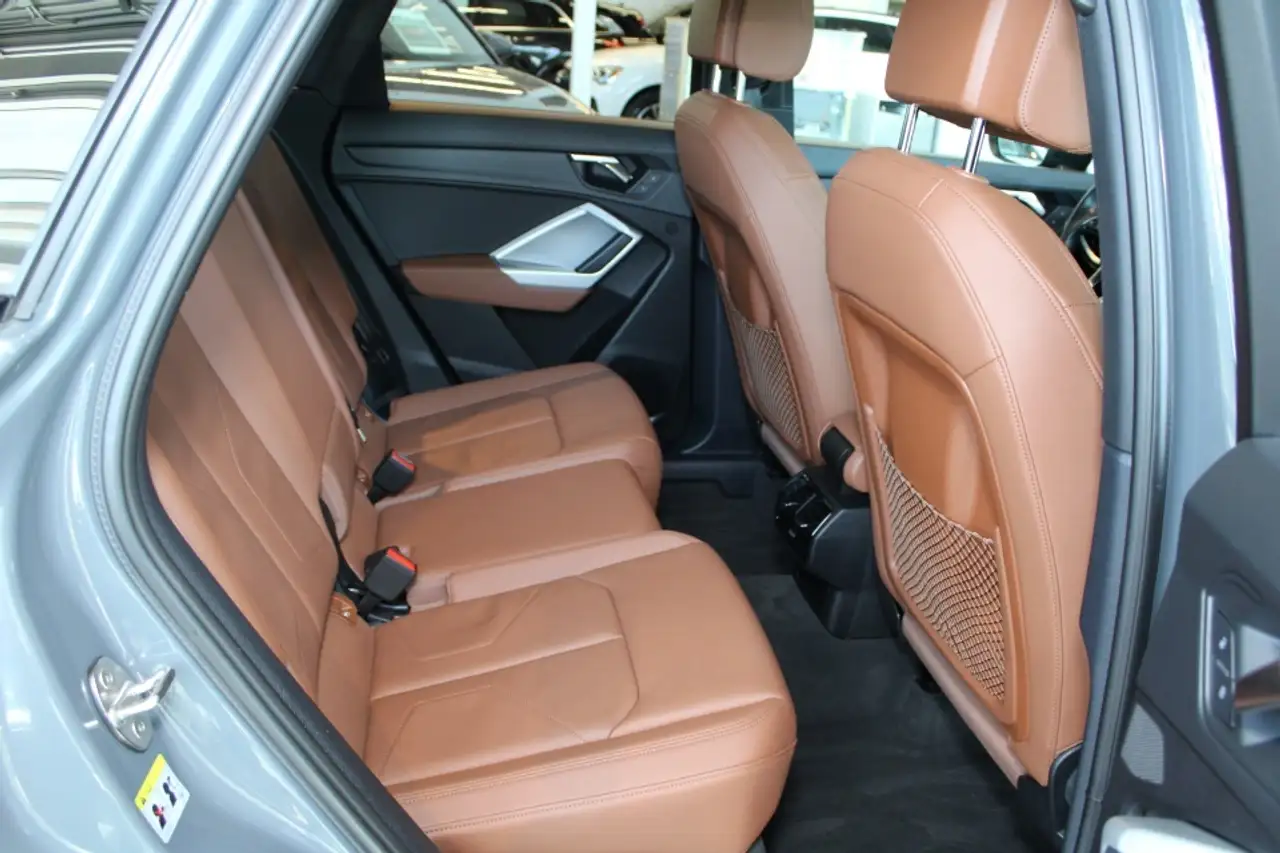 Audi Q3 снимка Audi Q3