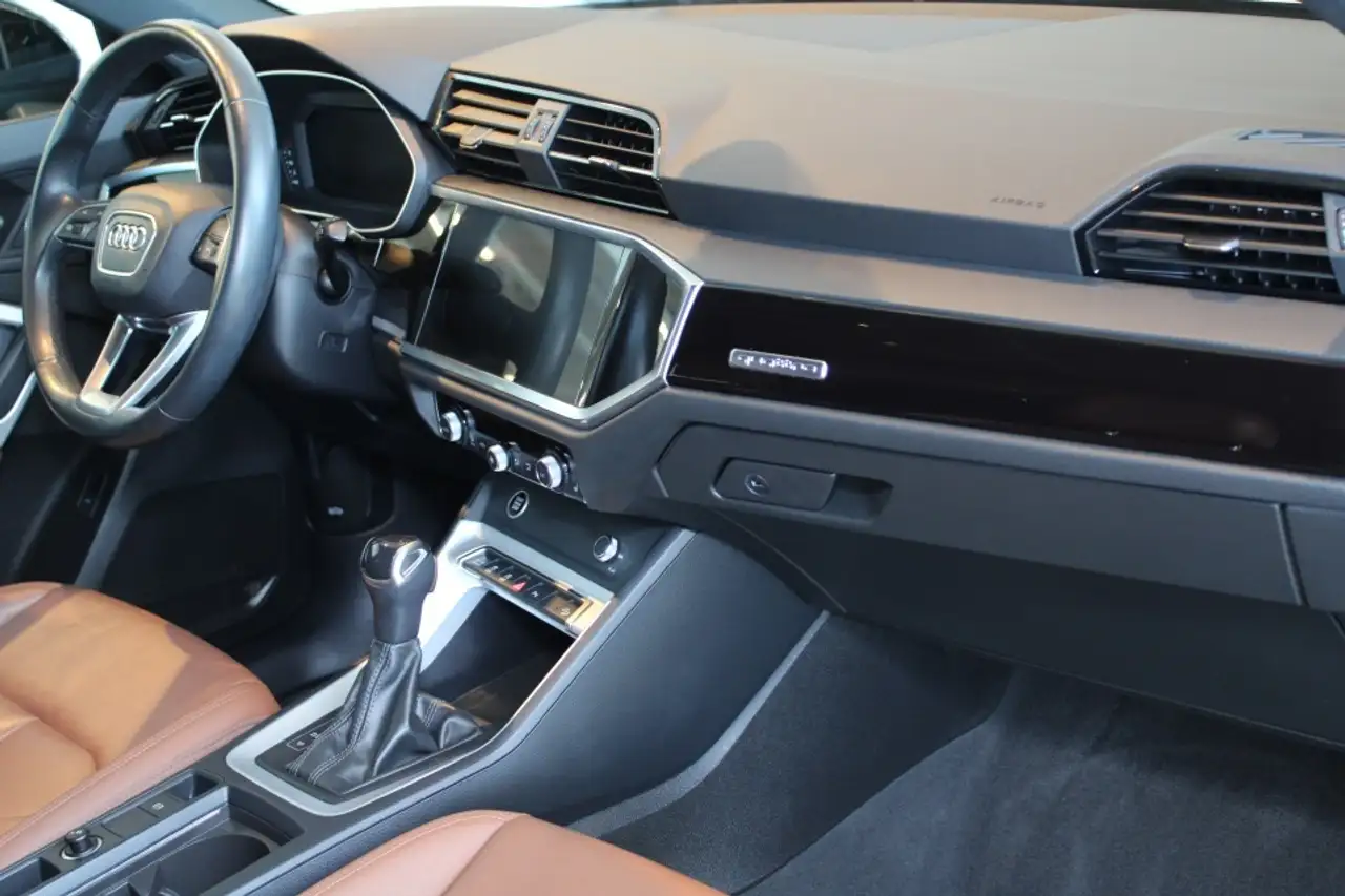 Audi Q3 снимка Audi Q3