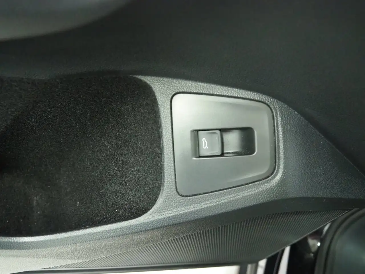 Volkswagen Tiguan VW Tiguan Alls. HL TDI 4MOTION DSG 5-Sitzer, миниатюра 9