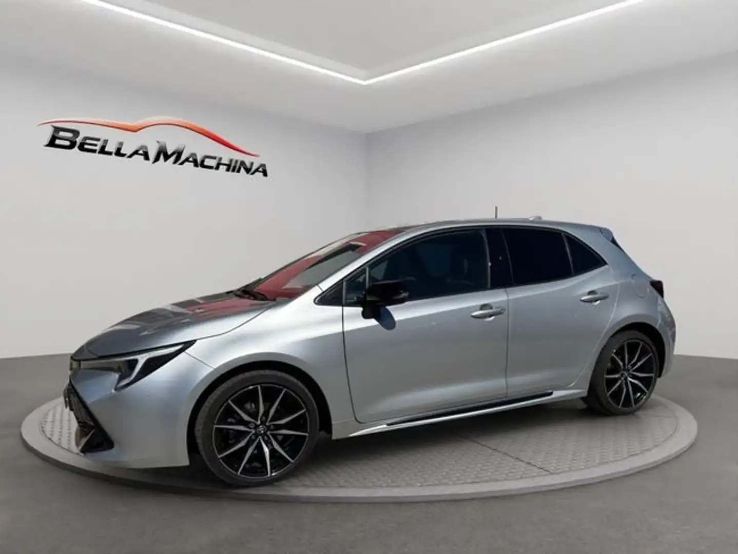 Toyota Corolla 200H GR Sport Gris - 1