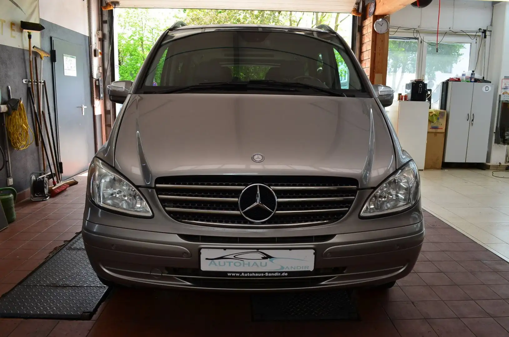 Mercedes-Benz Viano 2.2 CDI lang Autom. ~6-Sitzer~Leder~Klima Silber - 2