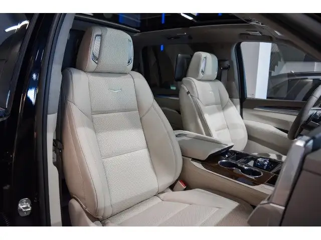 Cadillac Escalade view 8