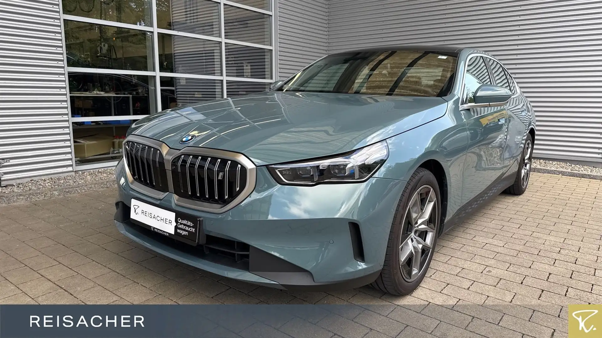 BMW i5 I5 A EDRIVE40 Pano AHK adLED RüKa 19"LM Grün - 1