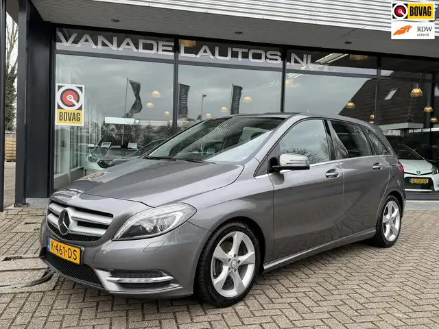 Mercedes-Benz B 200 Ambition Automaat Navi Park.Sens Trekhaak Dealeron