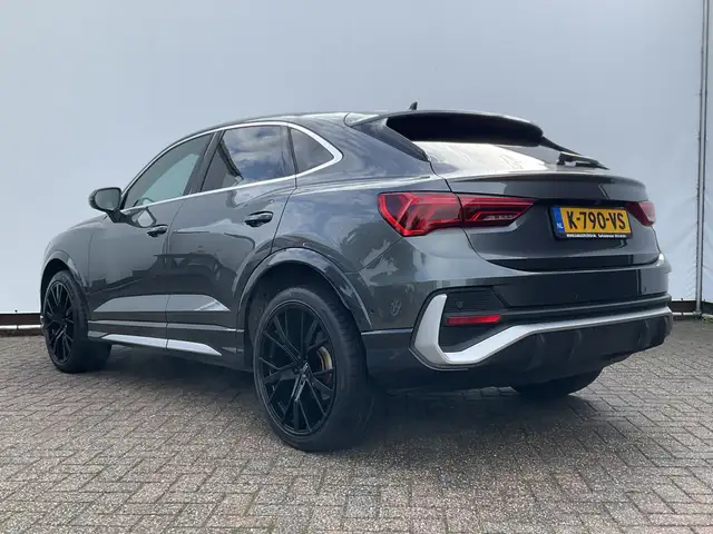 Audi Q3 view 2