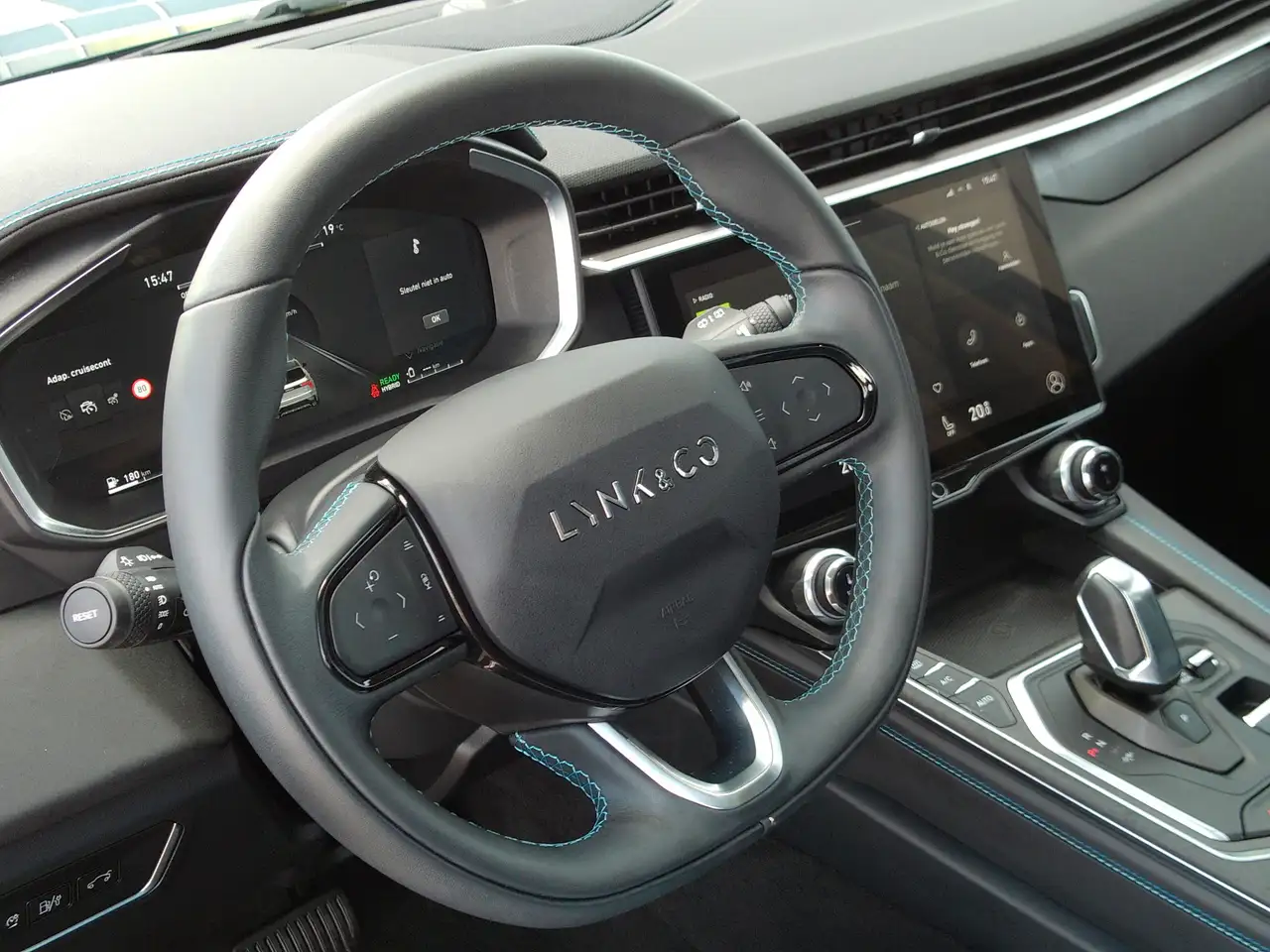 Lynk & Co 01 2023