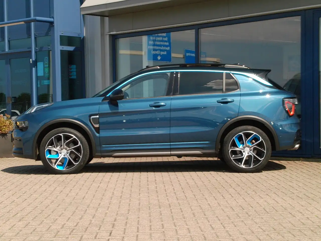 Lynk & Co 01 2023