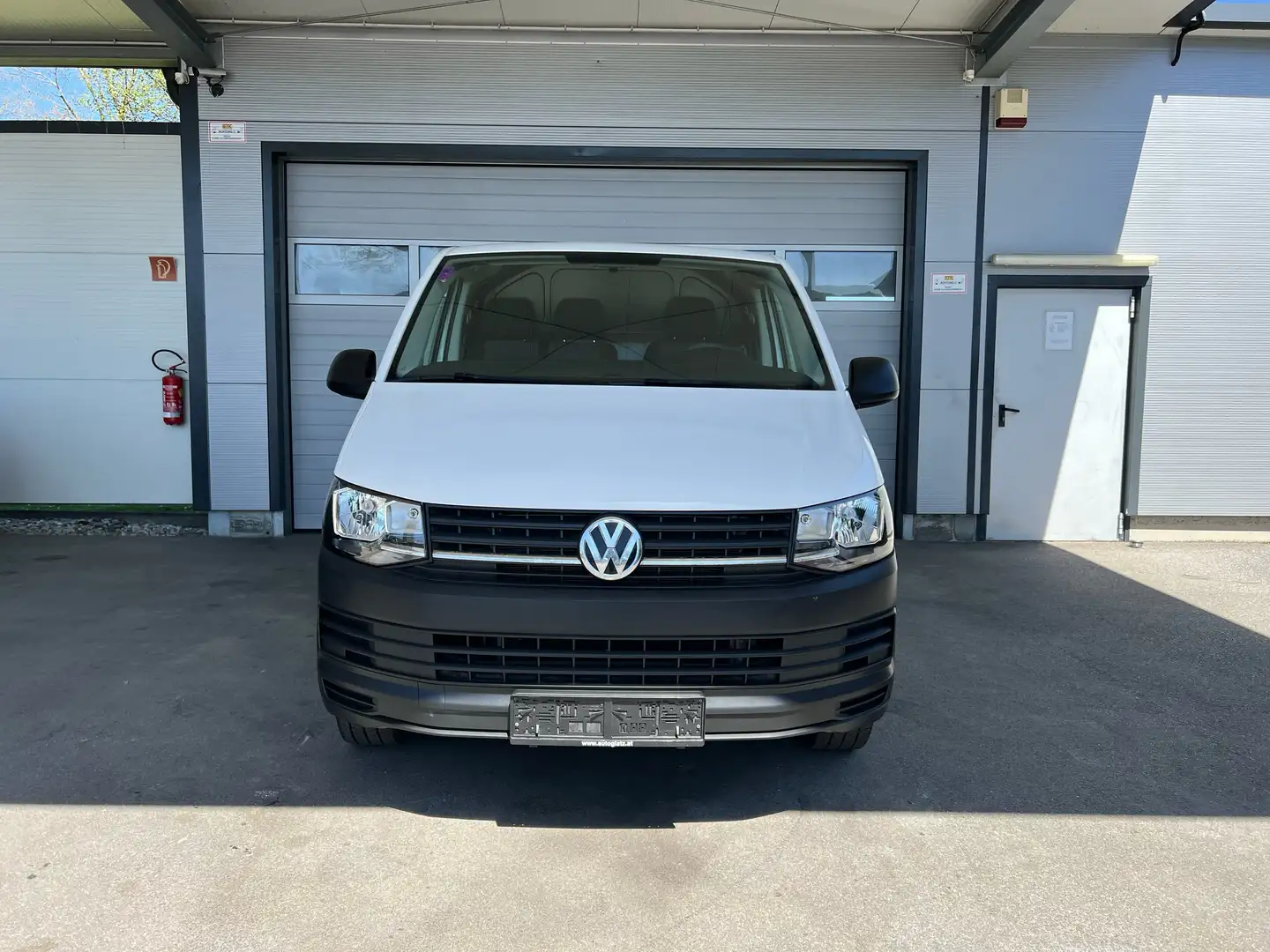 Volkswagen T6 Transporter Kastenwagen 2,0 TDI KLIMA/PARKTRONIC/ZGG 3,0t Weiß - 1