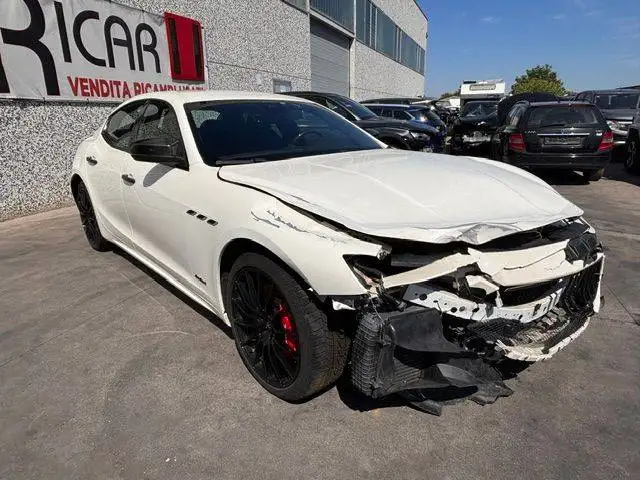 Maserati Ghibli Ghibli III 2013 3.0 V6 bt S Q4 410cv auto my17