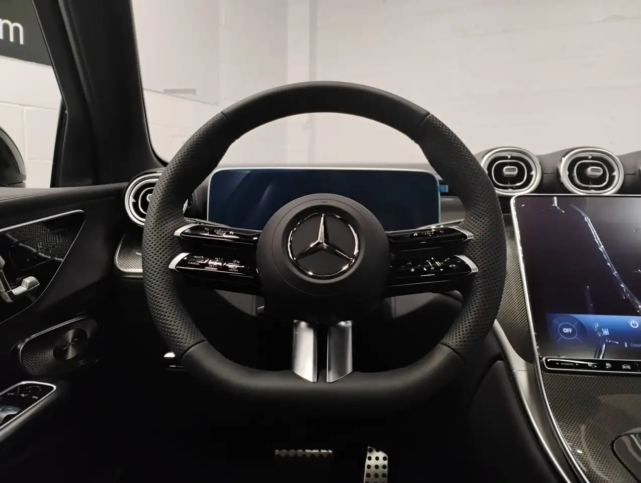 Mercedes-Benz GLC снимка Mercedes-Benz GLC