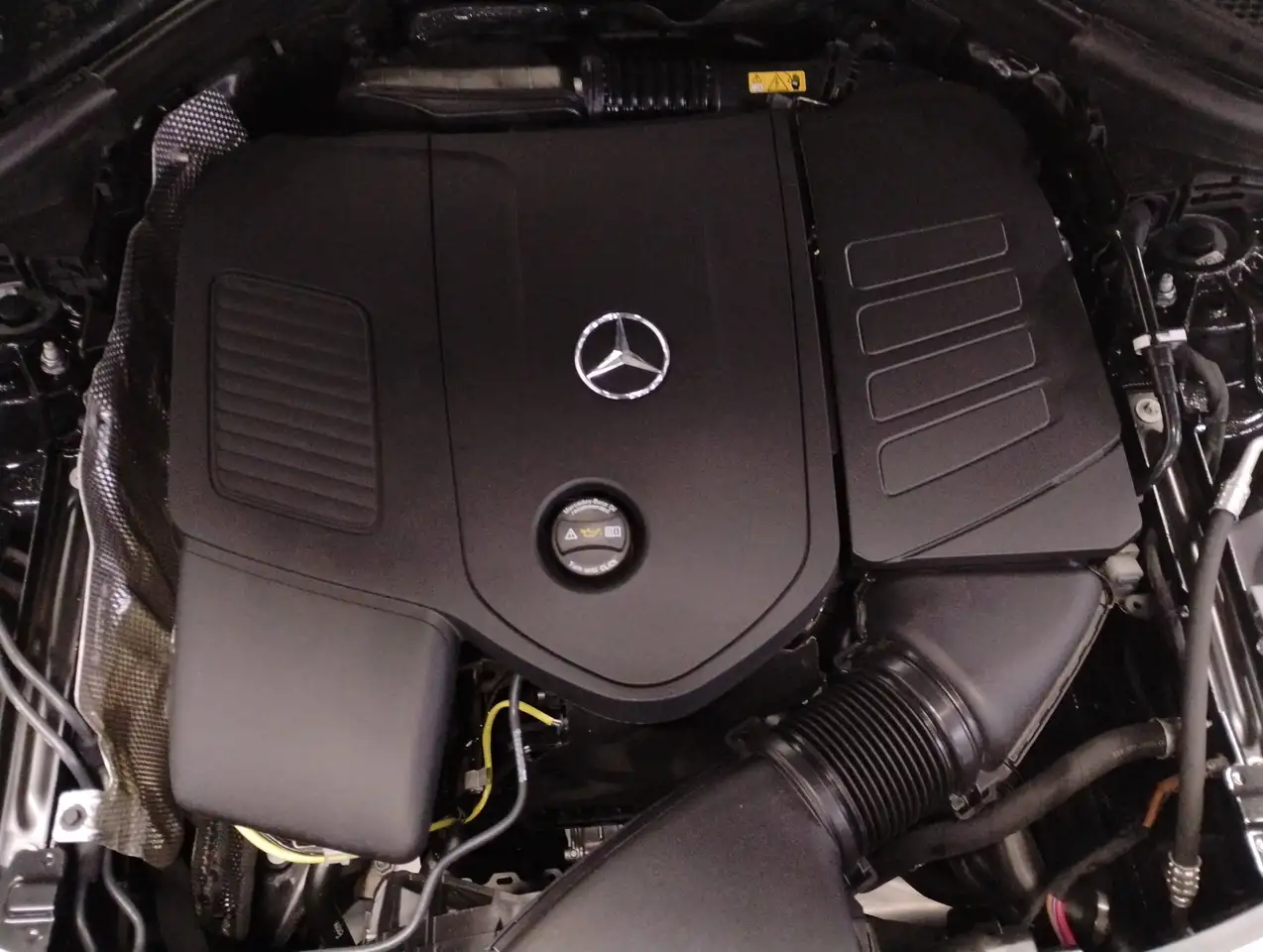 Mercedes-Benz GLC снимка Mercedes-Benz GLC
