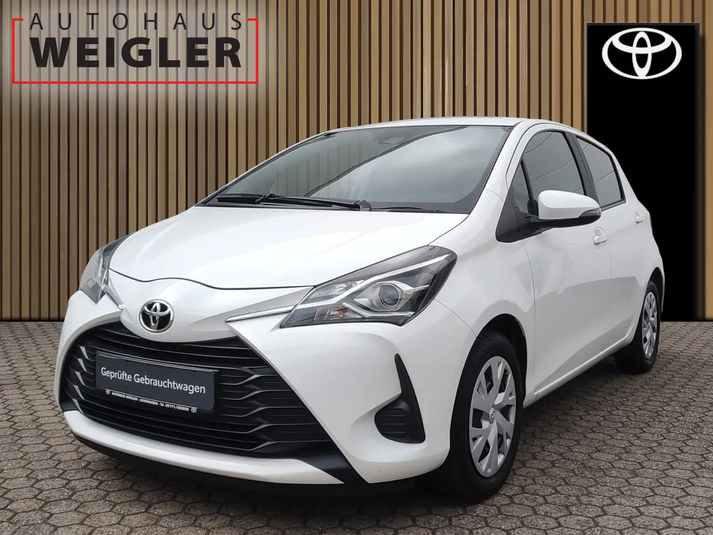Toyota Yaris Comfort Blanc - 1